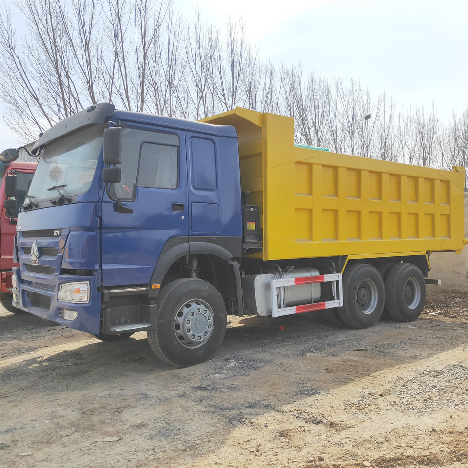 SINOTRUK HOWO - Istovarivač: slika 4 SINOTRUK HOWO - Istovarivač: slika 4