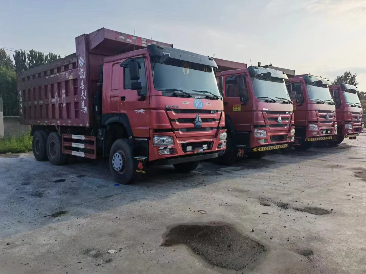 SINOTRUK HOWO - Istovarivač: slika 5 SINOTRUK HOWO - Istovarivač: slika 5
