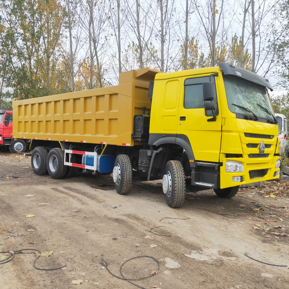 SINOTRUK HOWO - Istovarivač: slika 2 SINOTRUK HOWO - Istovarivač: slika 2