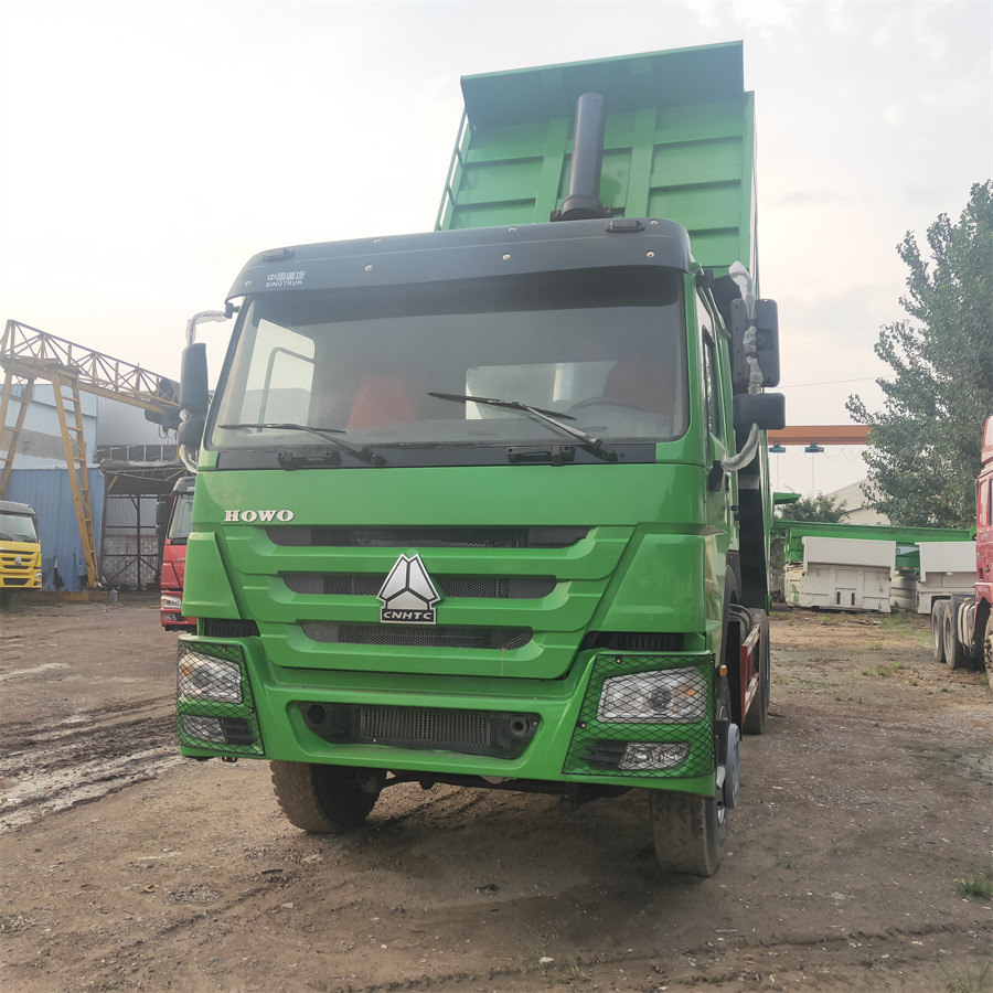 SINOTRUK HOWO - Istovarivač: slika 3 SINOTRUK HOWO - Istovarivač: slika 3
