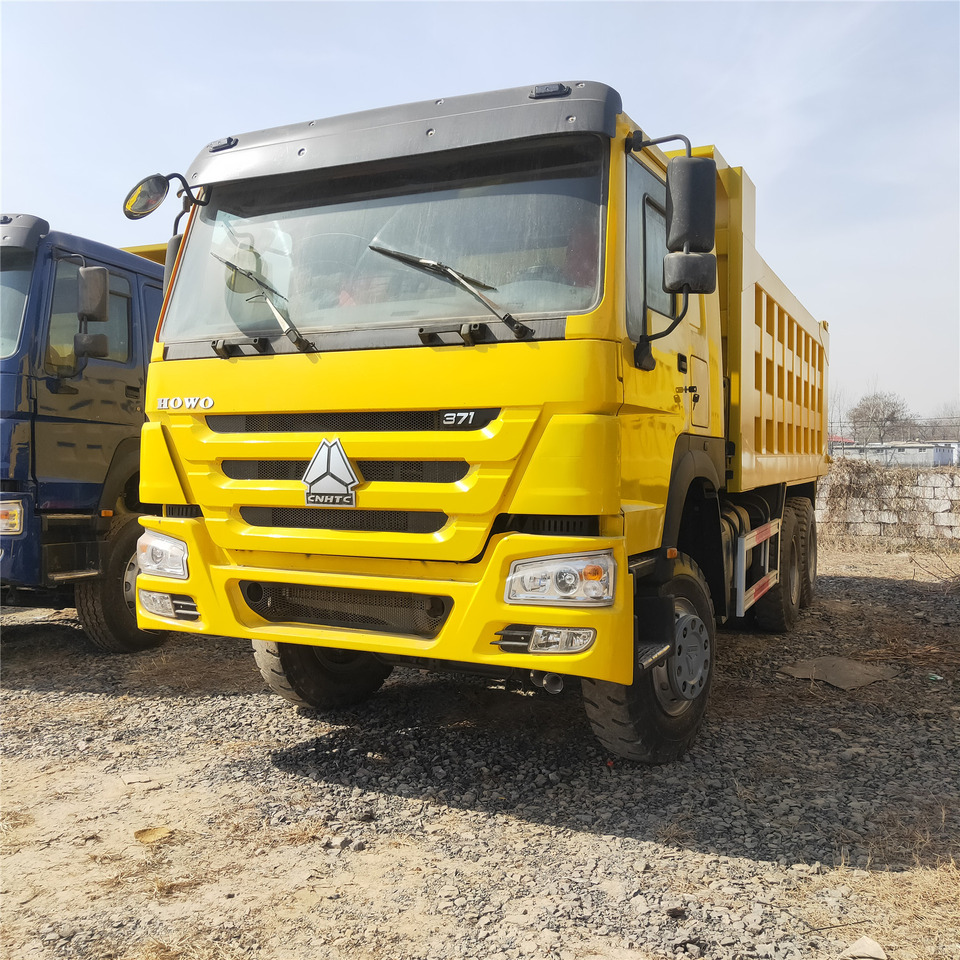 SINOTRUK HOWO - Istovarivač: slika 1 SINOTRUK HOWO - Istovarivač: slika 1