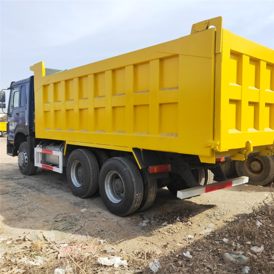 SINOTRUK HOWO - Istovarivač: slika 5 SINOTRUK HOWO - Istovarivač: slika 5