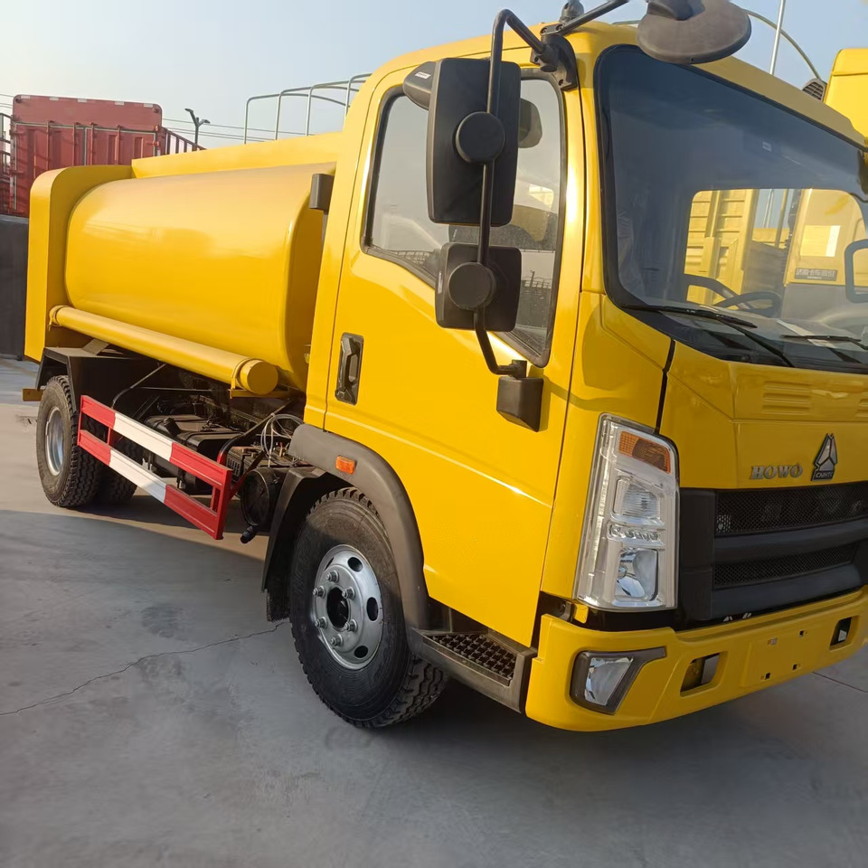 SINOTRUK HOWO - Kamion cisterna: slika 4 SINOTRUK HOWO - Kamion cisterna: slika 4