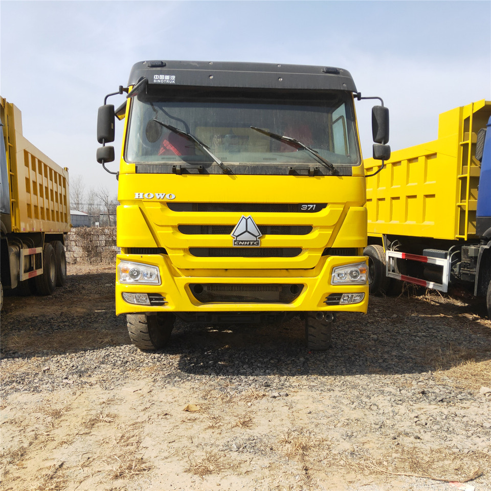 SINOTRUK HOWO - Istovarivač: slika 3 SINOTRUK HOWO - Istovarivač: slika 3