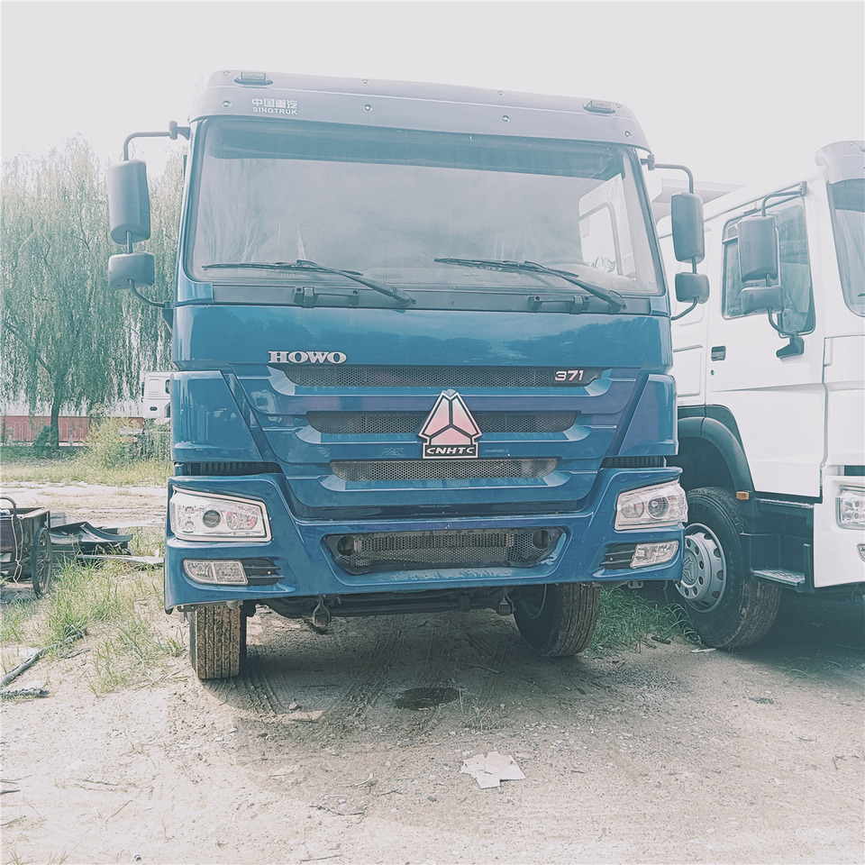 SINOTRUK Howo - Istovarivač: slika 4 SINOTRUK Howo - Istovarivač: slika 4