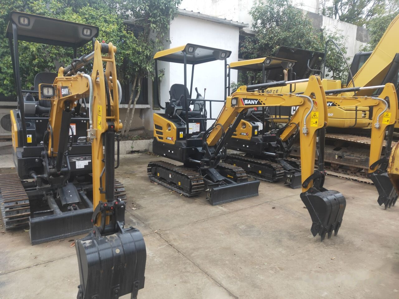 Sany SY16C - Mini bager: slika 2 Sany SY16C - Mini bager: slika 2