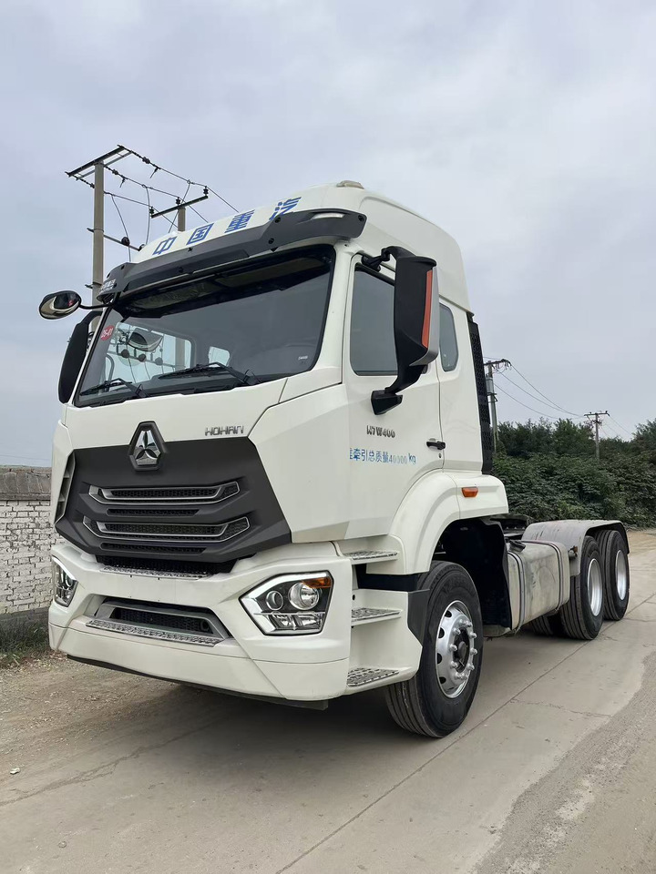 SINOTRUK HOHAN tractor - Tegljač: slika 1 SINOTRUK HOHAN tractor - Tegljač: slika 1