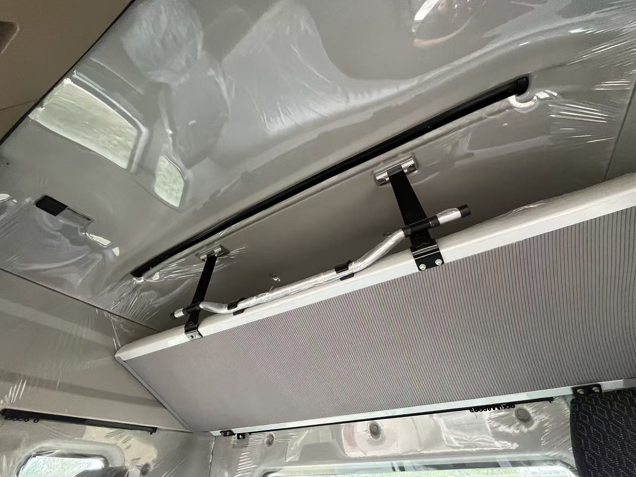 SINOTRUK HOHAN tractor - Tegljač: slika 5 SINOTRUK HOHAN tractor - Tegljač: slika 5