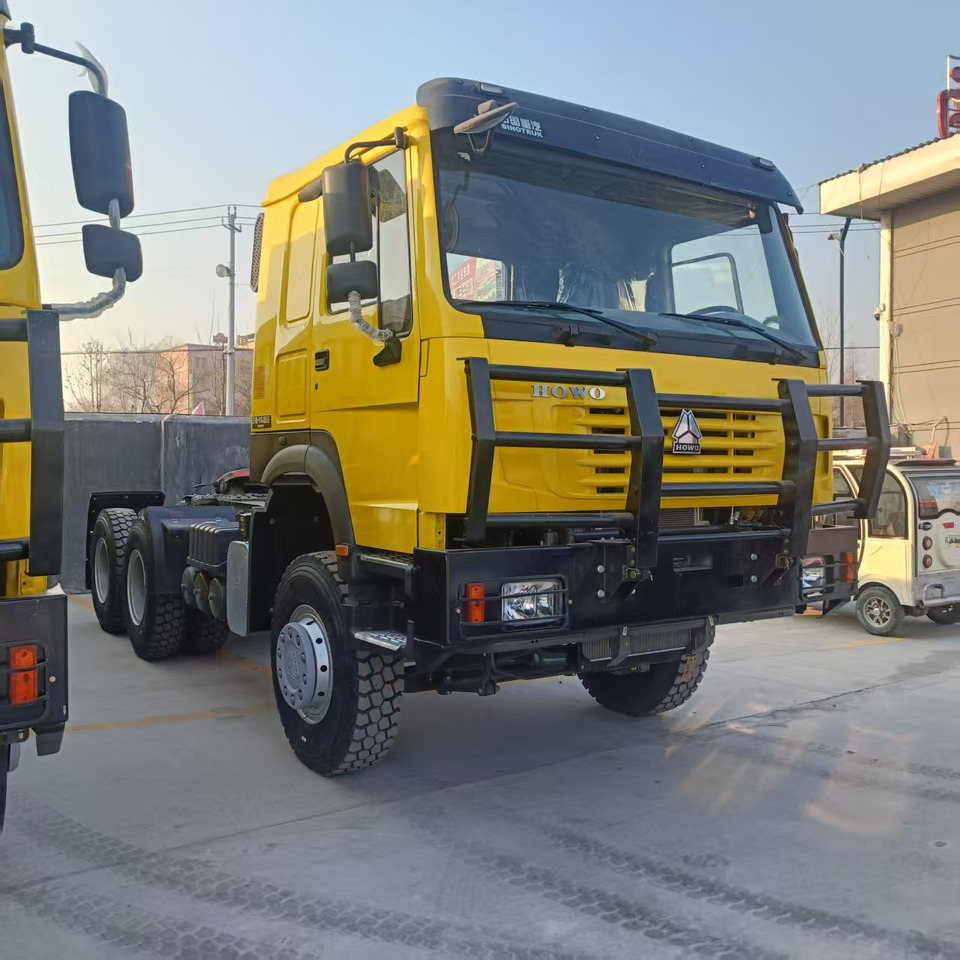 SINOTRUK HOWO 430 - Tegljač: slika 1 SINOTRUK HOWO 430 - Tegljač: slika 1