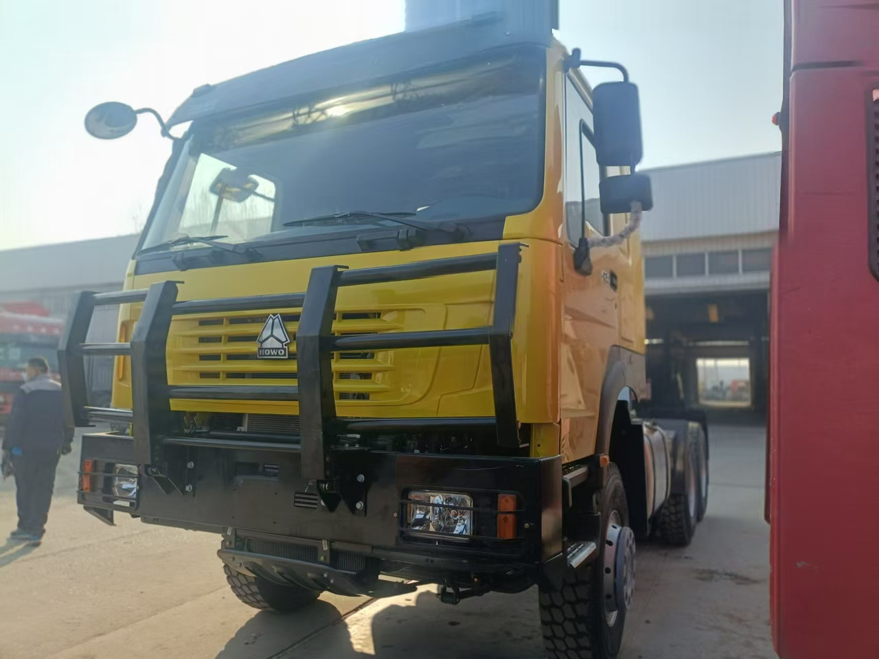 SINOTRUK HOWO - Tegljač: slika 2 SINOTRUK HOWO - Tegljač: slika 2