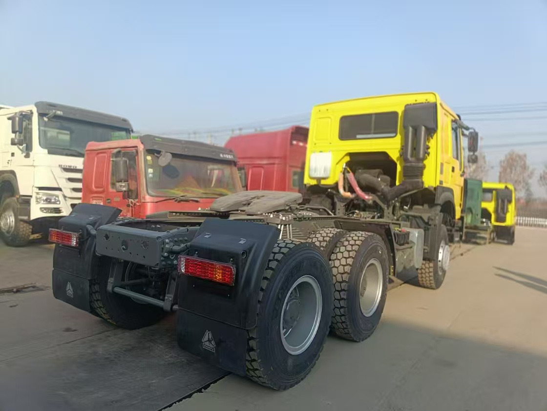 SINOTRUK HOWO - Tegljač: slika 4 SINOTRUK HOWO - Tegljač: slika 4