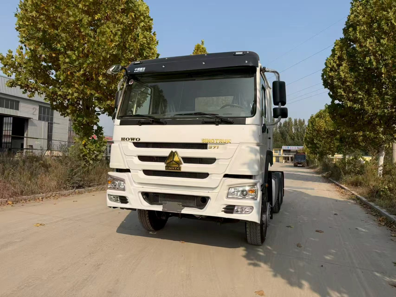 SINOTRUK HOWO tractor - Tegljač: slika 2 SINOTRUK HOWO tractor - Tegljač: slika 2