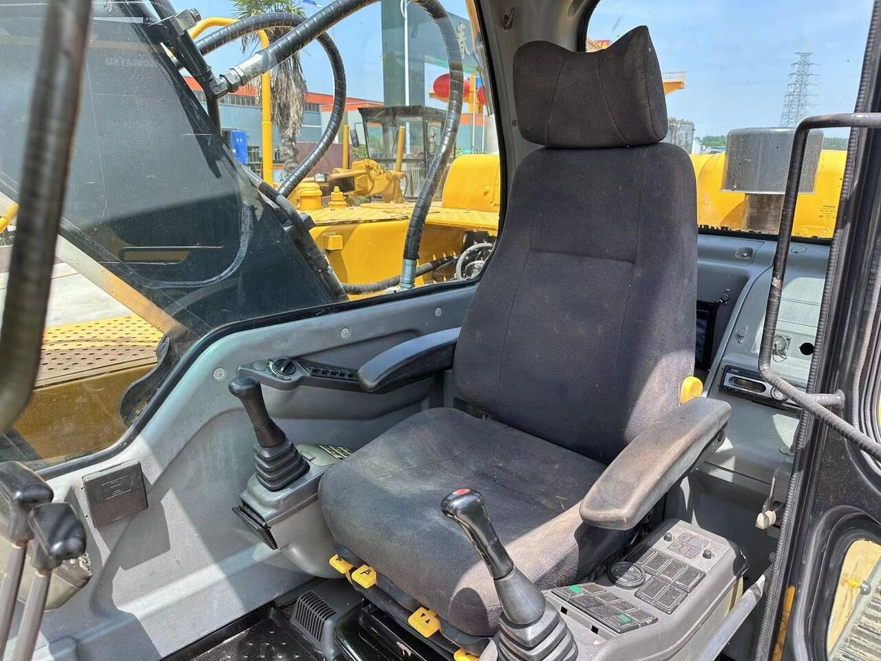 Bager guseničar Volvo EC210BLC: slika 6