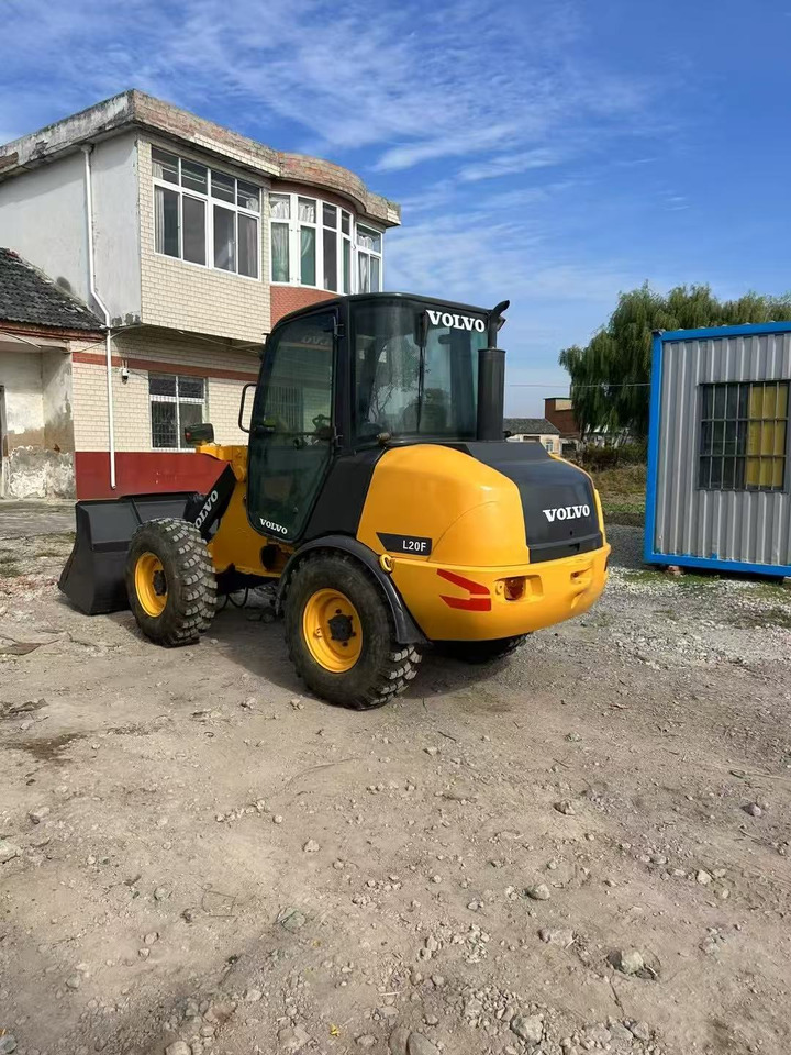 Volvo L20F - Utovarivač točkaš: slika 2 Volvo L20F - Utovarivač točkaš: slika 2