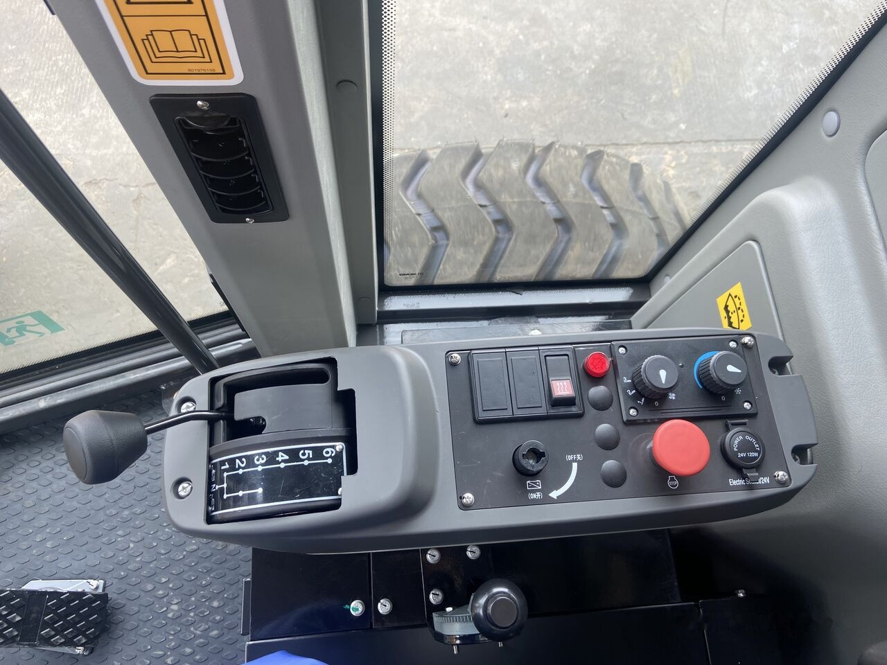 Grejder novi XCMG GR165 GR215 NEW: slika 9 Grejder novi XCMG GR165 GR215 NEW: slika 9