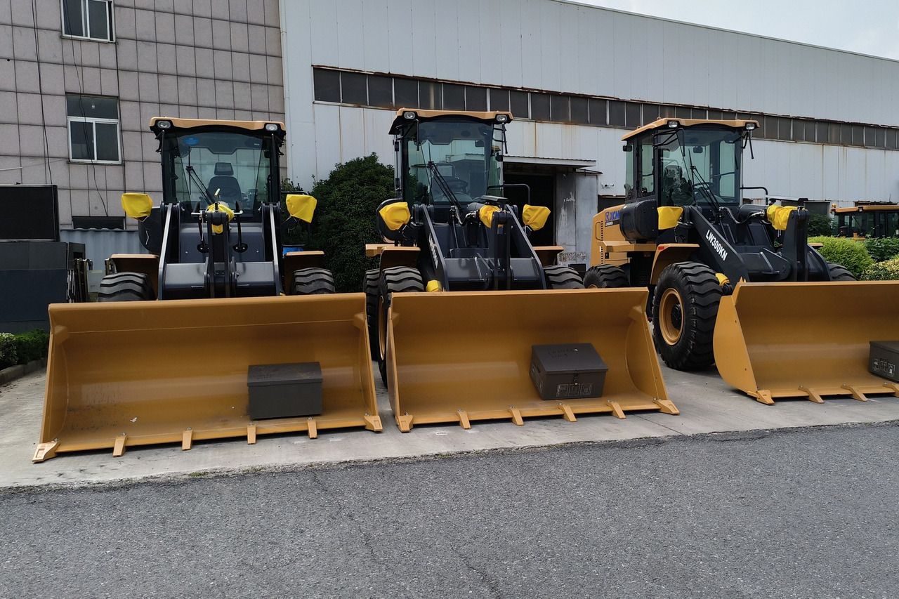 XCMG LW300KN - Utovarivač točkaš: slika 4 XCMG LW300KN - Utovarivač točkaš: slika 4