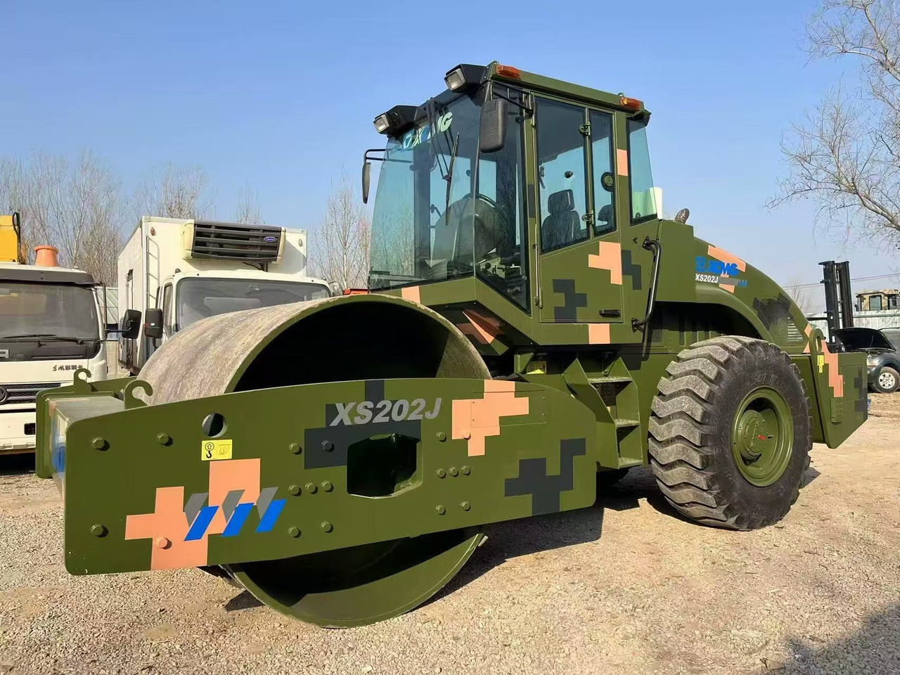 XCMG XS202J - Kompaktor: slika 1 XCMG XS202J - Kompaktor: slika 1