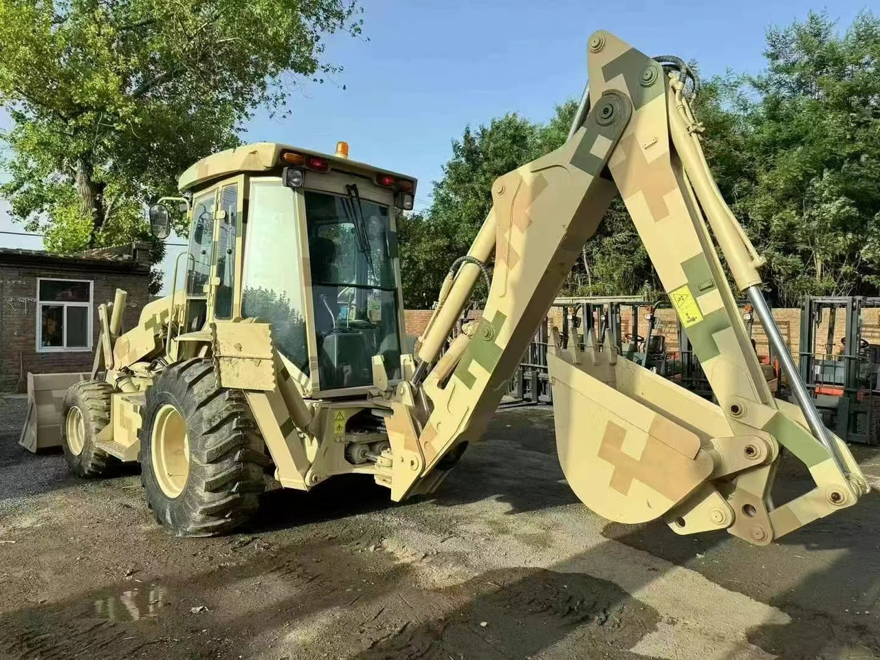 XCMG XT870K - Bager utovarivač: slika 3 XCMG XT870K - Bager utovarivač: slika 3