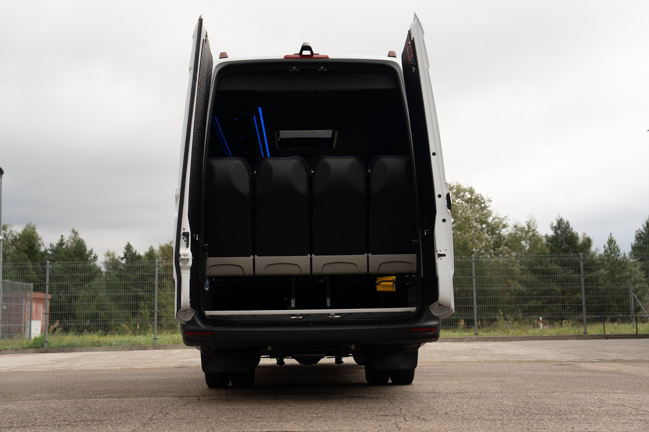 Minibus, Putnički kombi novi Mercedes-Benz Sprinter: slika 14