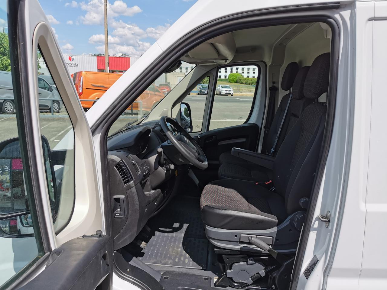 CITROEN Jumper 3.5t L2H2 2.2 HDi S&S - 140 III FOURGON TOLE Fourgon Tolé 35 L2H2 PHASE 3 - Furgon: slika 5 CITROEN Jumper 3.5t L2H2 2.2 HDi S&S - 140 III FOURGON TOLE Fourgon Tolé 35 L2H2 PHASE 3 - Furgon: slika 5