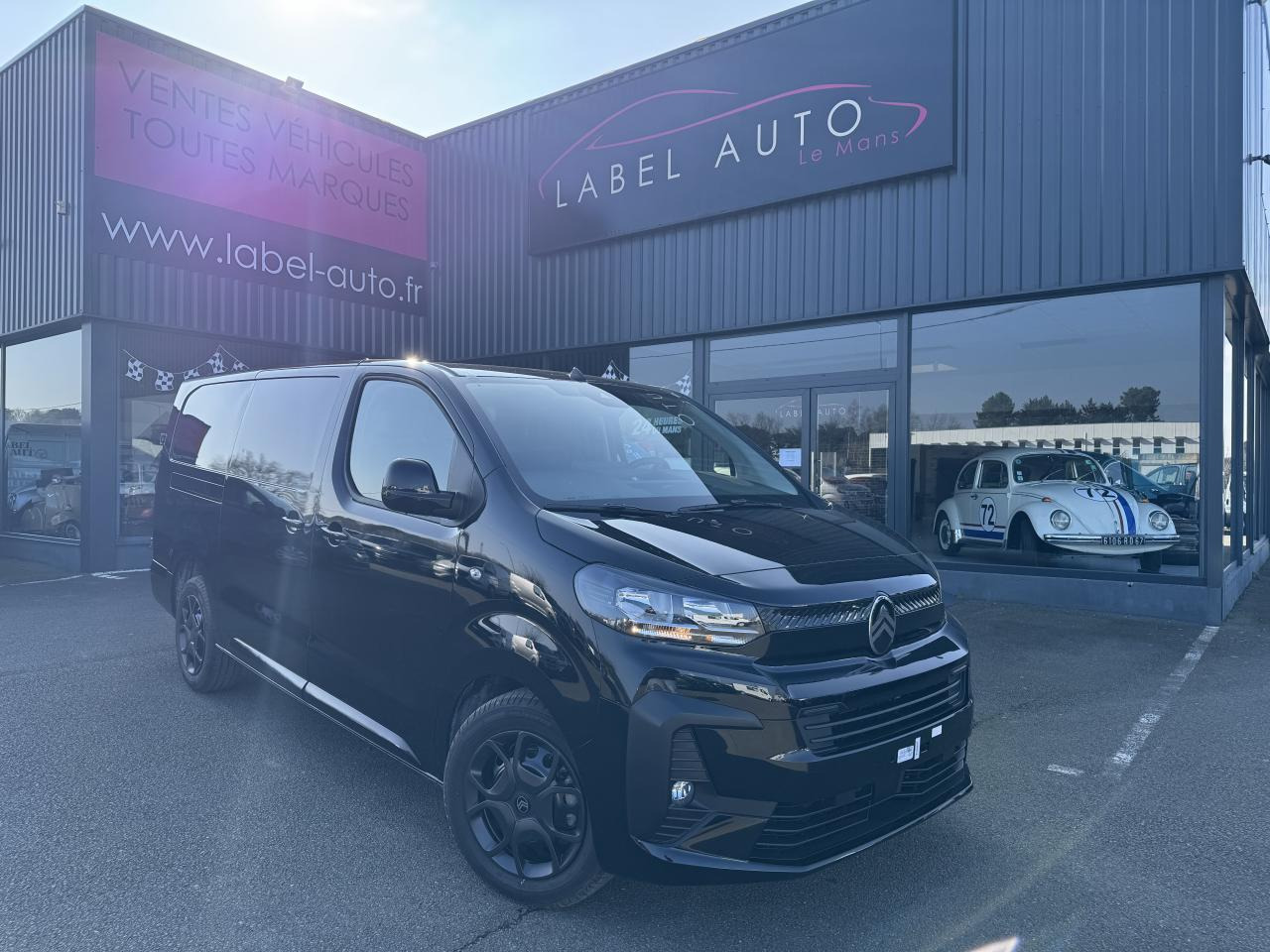 CITROEN Jumpy M 2.0 BlueHDi - 180 S&S - BV EAT8 III FOURGON . PHASE 2 - Furgon: slika 1 CITROEN Jumpy M 2.0 BlueHDi - 180 S&S - BV EAT8 III FOURGON . PHASE 2 - Furgon: slika 1