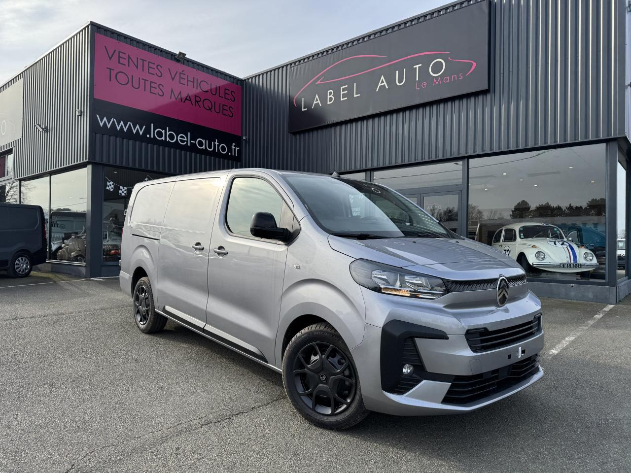 CITROEN Jumpy XL 2.0 BlueHDi - 180 S&S - BV EAT8 III FOURGON . PHASE 2 - Furgon: slika 1 CITROEN Jumpy XL 2.0 BlueHDi - 180 S&S - BV EAT8 III FOURGON . PHASE 2 - Furgon: slika 1