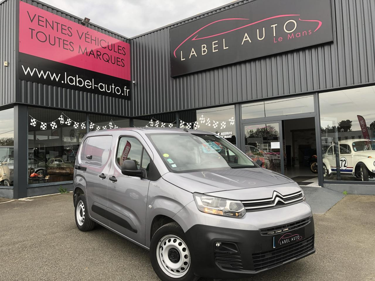 CITROEN berlingo M 1000KG BLUEHDI 130 S&S CLUB EAT8 - Furgon: slika 1 CITROEN berlingo M 1000KG BLUEHDI 130 S&S CLUB EAT8 - Furgon: slika 1