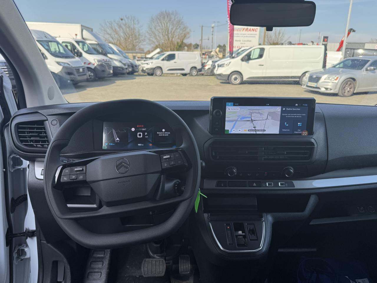 CITROEN jumpy M 2.0 HDI 180 EAT-8 CABINE APPROFONDIE 5 PLACES - Dostavno vozilo sa duplom kabinom: slika 4 CITROEN jumpy M 2.0 HDI 180 EAT-8 CABINE APPROFONDIE 5 PLACES - Dostavno vozilo sa duplom kabinom: slika 4