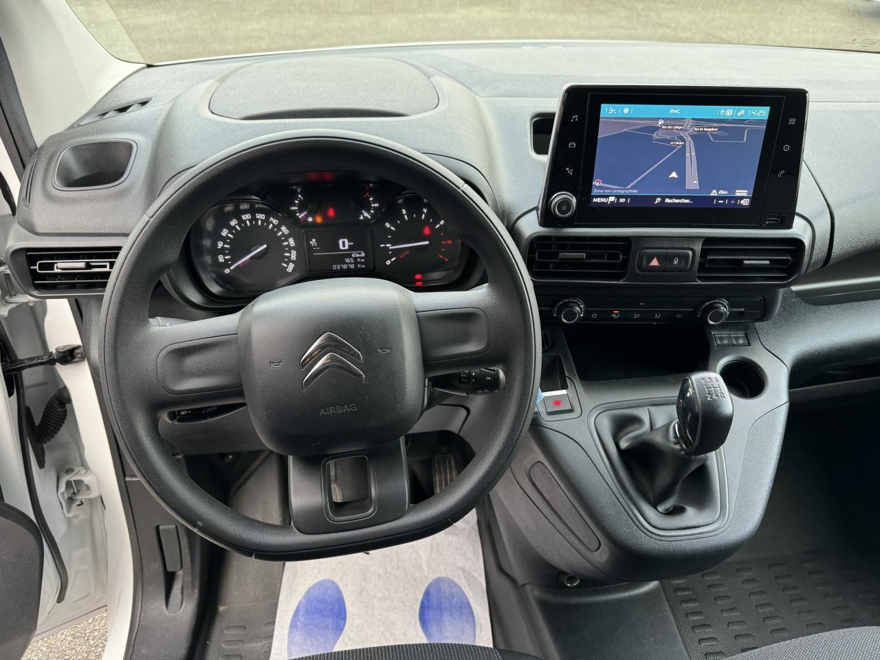 Citroen Berlingo M 650KG BLUEHDI 100 S&S DRIVER BVM5 - Furgon: slika 4 Citroen Berlingo M 650KG BLUEHDI 100 S&S DRIVER BVM5 - Furgon: slika 4