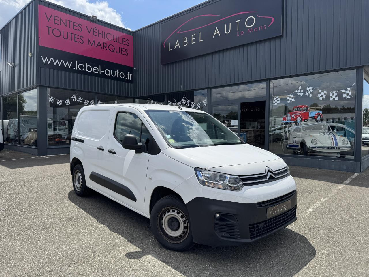 Citroen Berlingo M 650KG BLUEHDI 100 S&S DRIVER BVM5 - Furgon: slika 1 Citroen Berlingo M 650KG BLUEHDI 100 S&S DRIVER BVM5 - Furgon: slika 1
