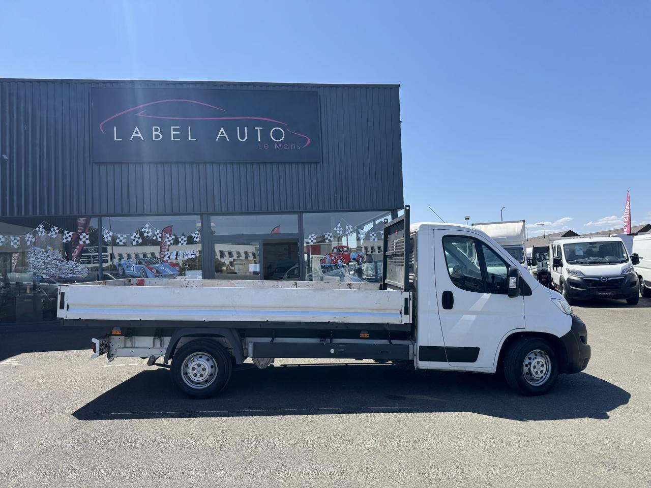 Citroen Jumper CITROËN 3T5 PLATEAU 4M20 2.2 HDI 140 CH CONTROL - Dostavno vozilo sa otvorenom sandukom: slika 1 Citroen Jumper CITROËN 3T5 PLATEAU 4M20 2.2 HDI 140 CH CONTROL - Dostavno vozilo sa otvorenom sandukom: slika 1