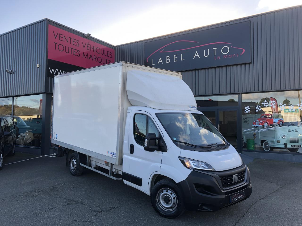 FIAT DUCATO 3T5 CAISSE + HAYON 2.3 MJT 140CH - Dostavno vozilo sa zatvorenim sandukom: slika 3 FIAT DUCATO 3T5 CAISSE + HAYON 2.3 MJT 140CH - Dostavno vozilo sa zatvorenim sandukom: slika 3