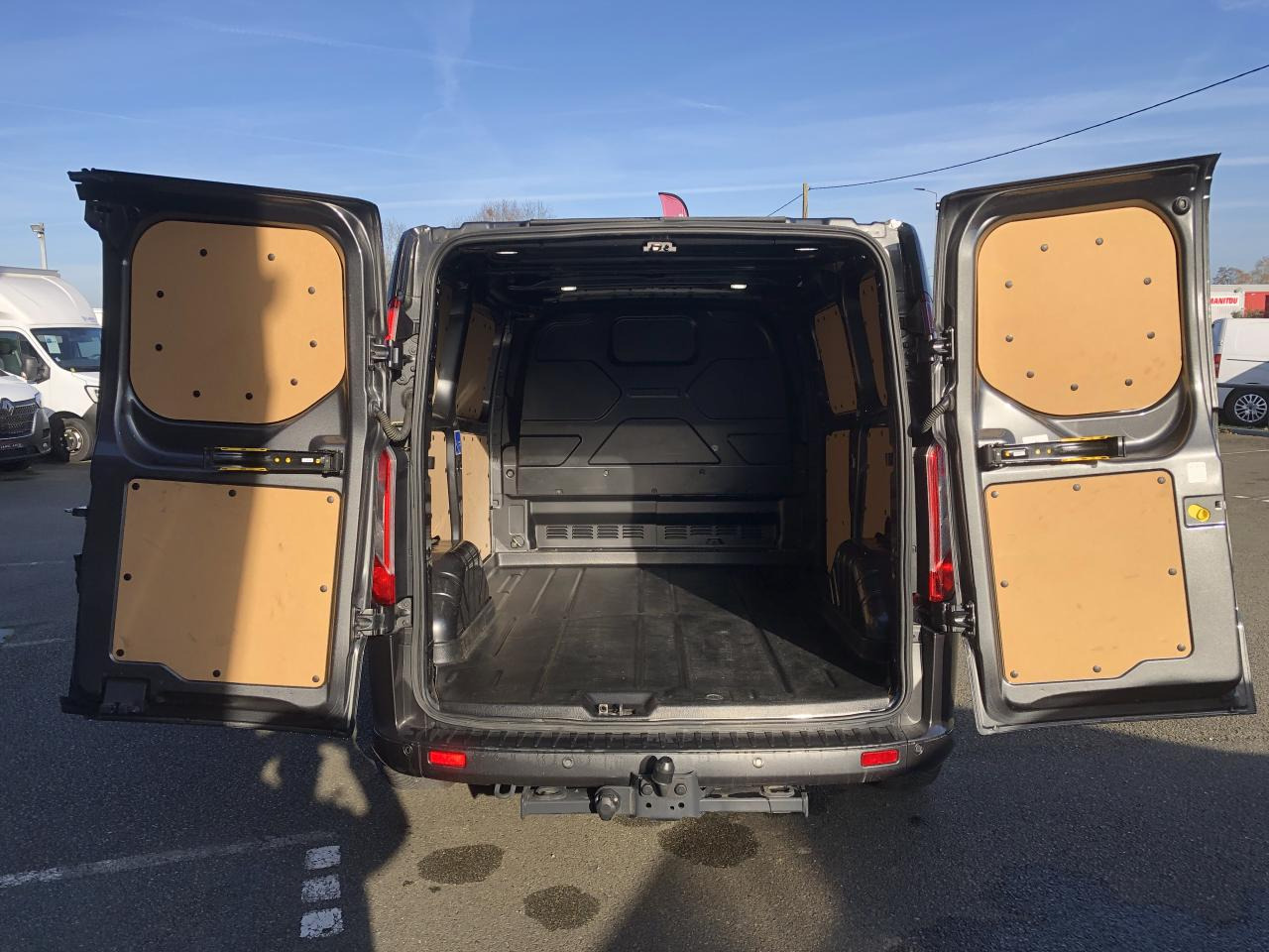 FORD Transit Custom 2.0 TDCi - 170 - BVA S&S TRANSIT CUSTOM FOURGON Fourgon 290 L1H1 Sport PHASE 2 - Furgon: slika 2 FORD Transit Custom 2.0 TDCi - 170 - BVA S&S TRANSIT CUSTOM FOURGON Fourgon 290 L1H1 Sport PHASE 2 - Furgon: slika 2