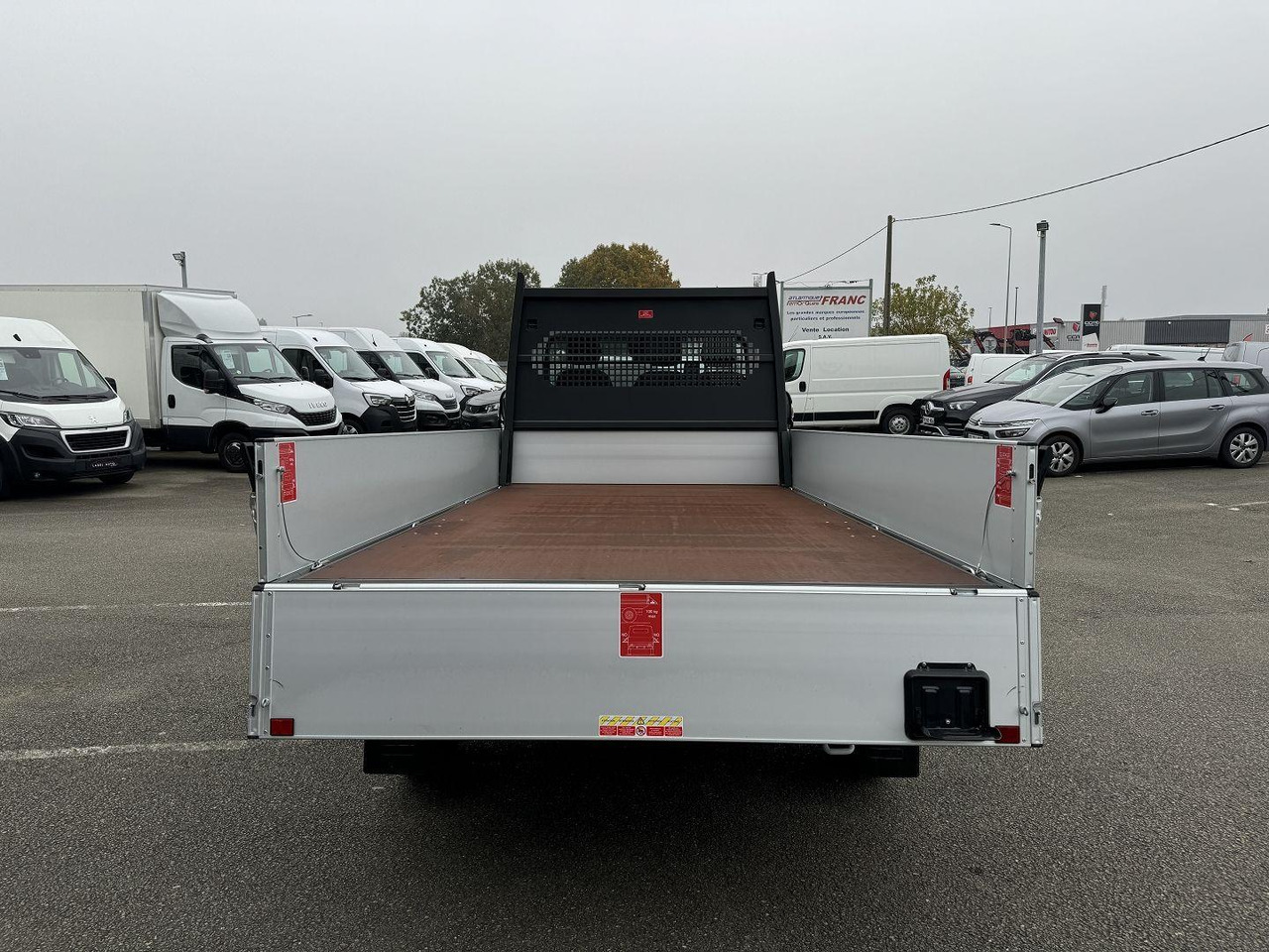 Fiat Ducato L 3.5 MAXI 180CH S&S - Dostavno vozilo sa otvorenom sandukom: slika 3 Fiat Ducato L 3.5 MAXI 180CH S&S - Dostavno vozilo sa otvorenom sandukom: slika 3