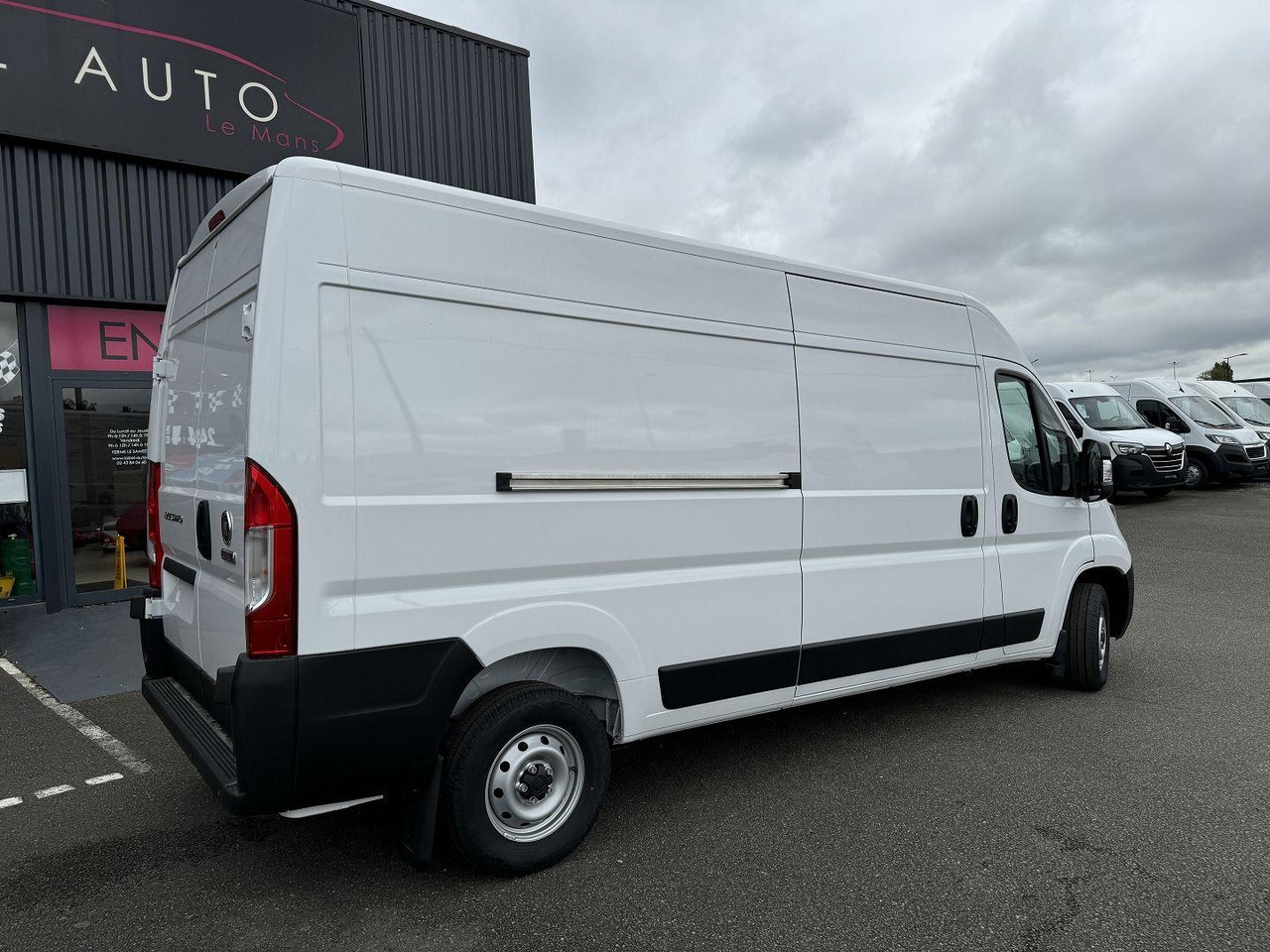 Fiat Ducato LH2 3.5 140CH S&S - Furgon: slika 5 Fiat Ducato LH2 3.5 140CH S&S - Furgon: slika 5