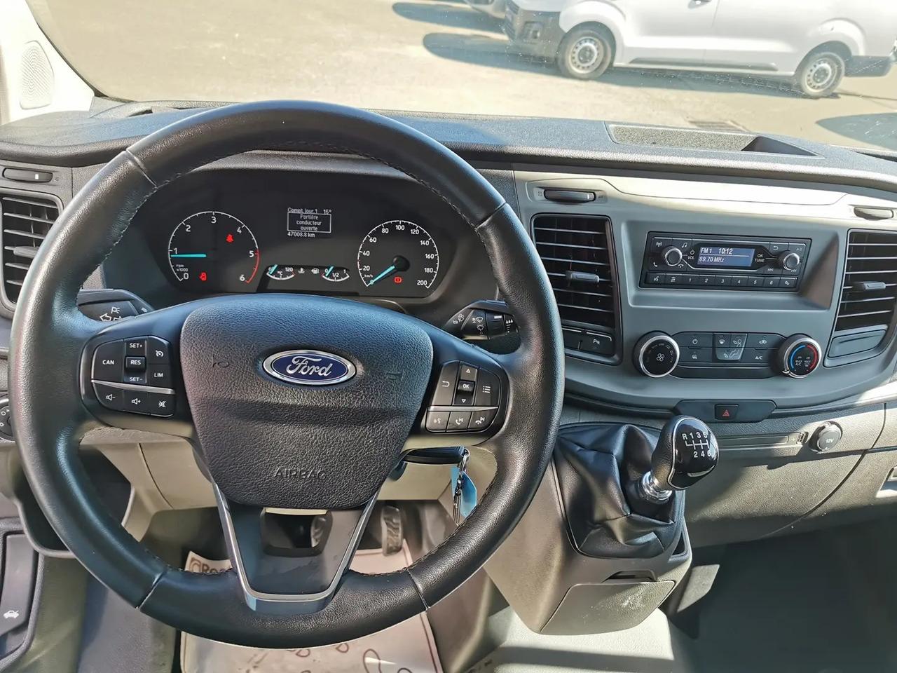 Ford Transit Custom 280 L1H1 2.0 ECOBLUE 130 S&S TREND BUSINESS BVA6 - Furgon: slika 4 Ford Transit Custom 280 L1H1 2.0 ECOBLUE 130 S&S TREND BUSINESS BVA6 - Furgon: slika 4