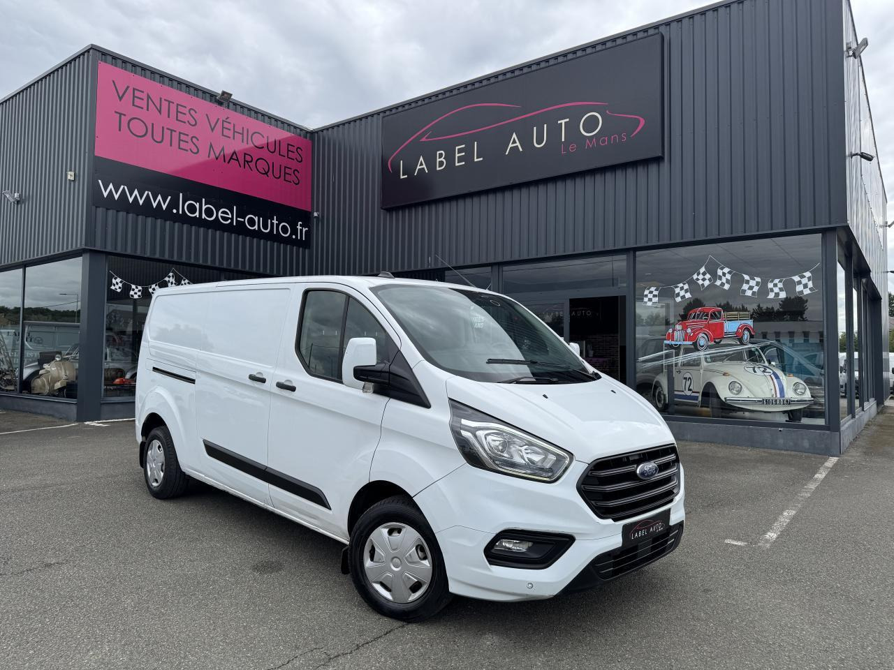 Ford Transit Custom 300 L2H1 2.0 ECOBLUE 130 HYBRID TREND BUSINESS - Furgon: slika 1 Ford Transit Custom 300 L2H1 2.0 ECOBLUE 130 HYBRID TREND BUSINESS - Furgon: slika 1