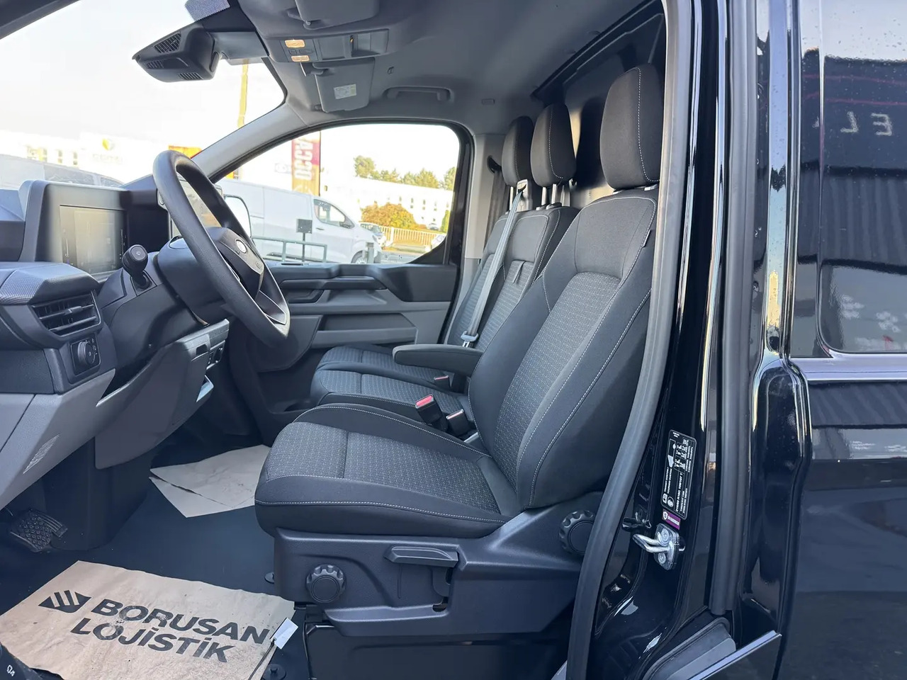Ford Transit Custom 320 L2H1 2.0 ECOBLUE 170CH TREND BVA8 - Furgon: slika 4 Ford Transit Custom 320 L2H1 2.0 ECOBLUE 170CH TREND BVA8 - Furgon: slika 4