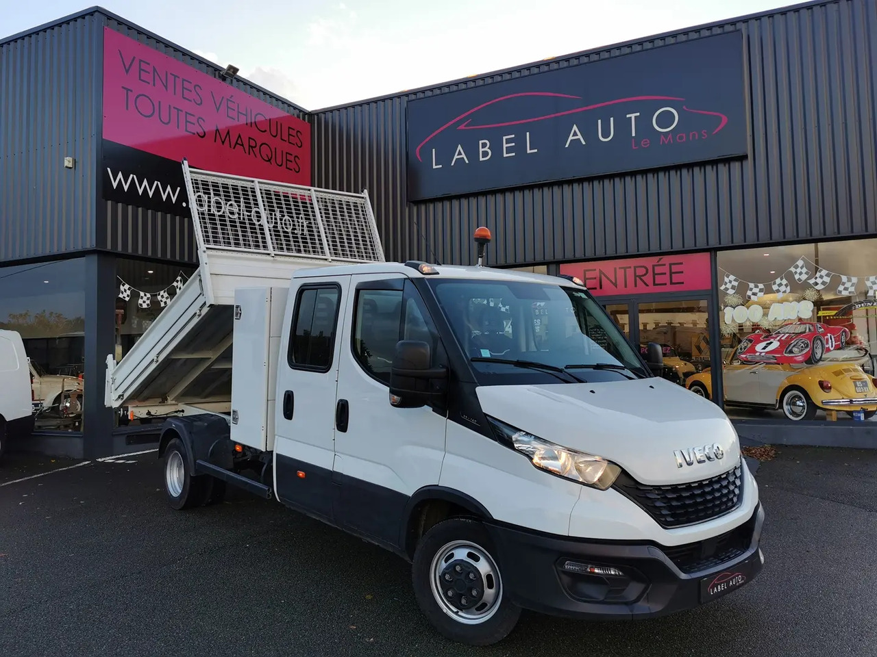 Iveco Daily 35C14H EMPATTEMENT 3750 - Dostavno vozilo istovarivač, Dostavno vozilo sa duplom kabinom: slika 5 Iveco Daily 35C14H EMPATTEMENT 3750 - Dostavno vozilo istovarivač, Dostavno vozilo sa duplom kabinom: slika 5
