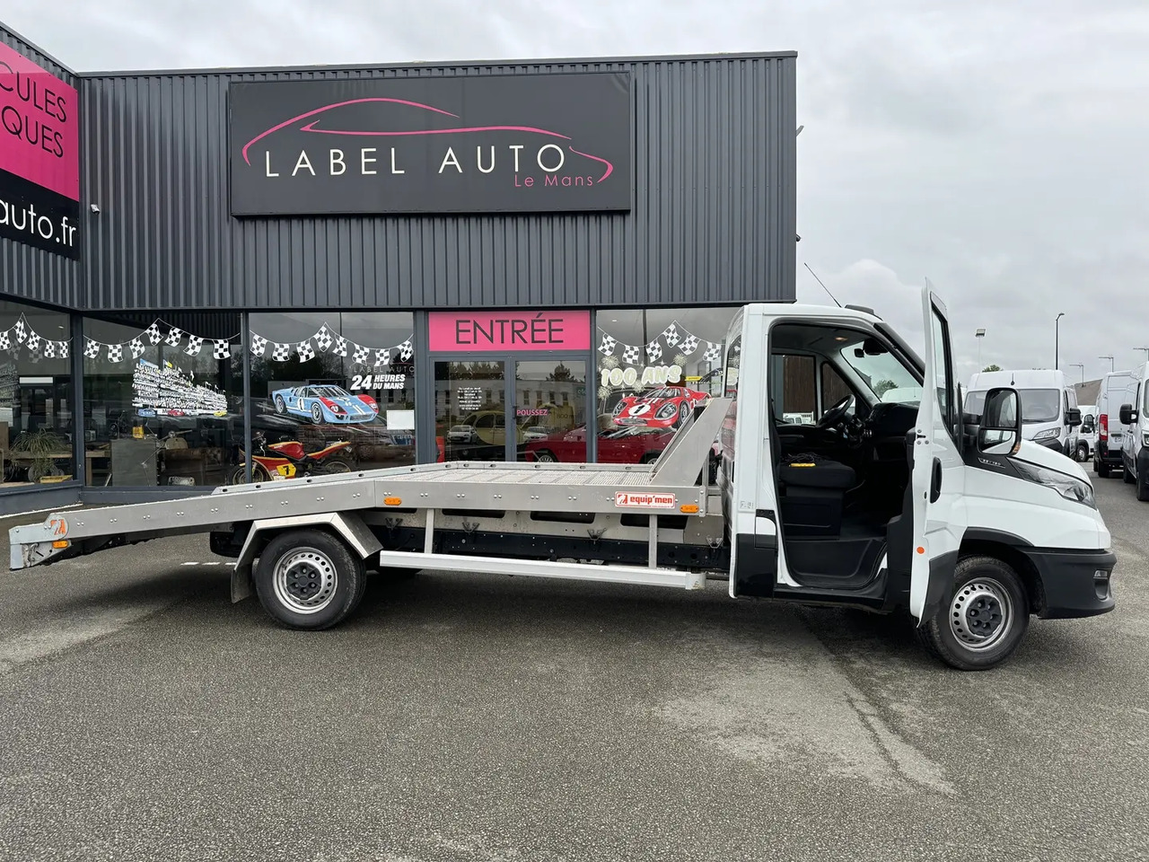 Iveco Daily 35C16H EMPATTEMENT 4100 - Šlep vozilo: slika 1 Iveco Daily 35C16H EMPATTEMENT 4100 - Šlep vozilo: slika 1