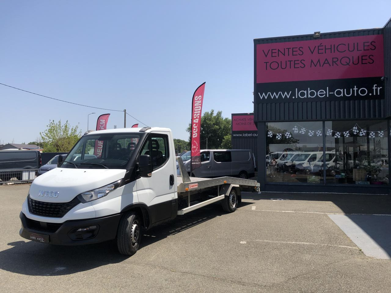 Iveco Daily IVECO PORTE VOITURE DEPANNEUSE 35 S 16 3L0 160 CH EMPATTEMENT 4100 PLATEAU FIX ALU EQUIP M - Kamion za prevoz automobila: slika 5 Iveco Daily IVECO PORTE VOITURE DEPANNEUSE 35 S 16 3L0 160 CH EMPATTEMENT 4100 PLATEAU FIX ALU EQUIP M - Kamion za prevoz automobila: slika 5
