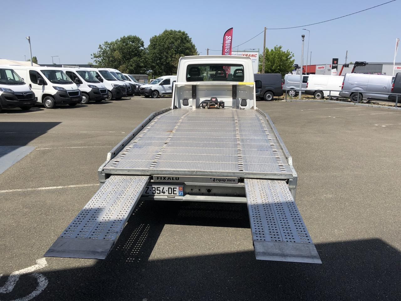 Iveco Daily IVECO PORTE VOITURE DEPANNEUSE 35 S 16 3L0 160 CH EMPATTEMENT 4100 PLATEAU FIX ALU EQUIP M - Kamion za prevoz automobila: slika 3 Iveco Daily IVECO PORTE VOITURE DEPANNEUSE 35 S 16 3L0 160 CH EMPATTEMENT 4100 PLATEAU FIX ALU EQUIP M - Kamion za prevoz automobila: slika 3