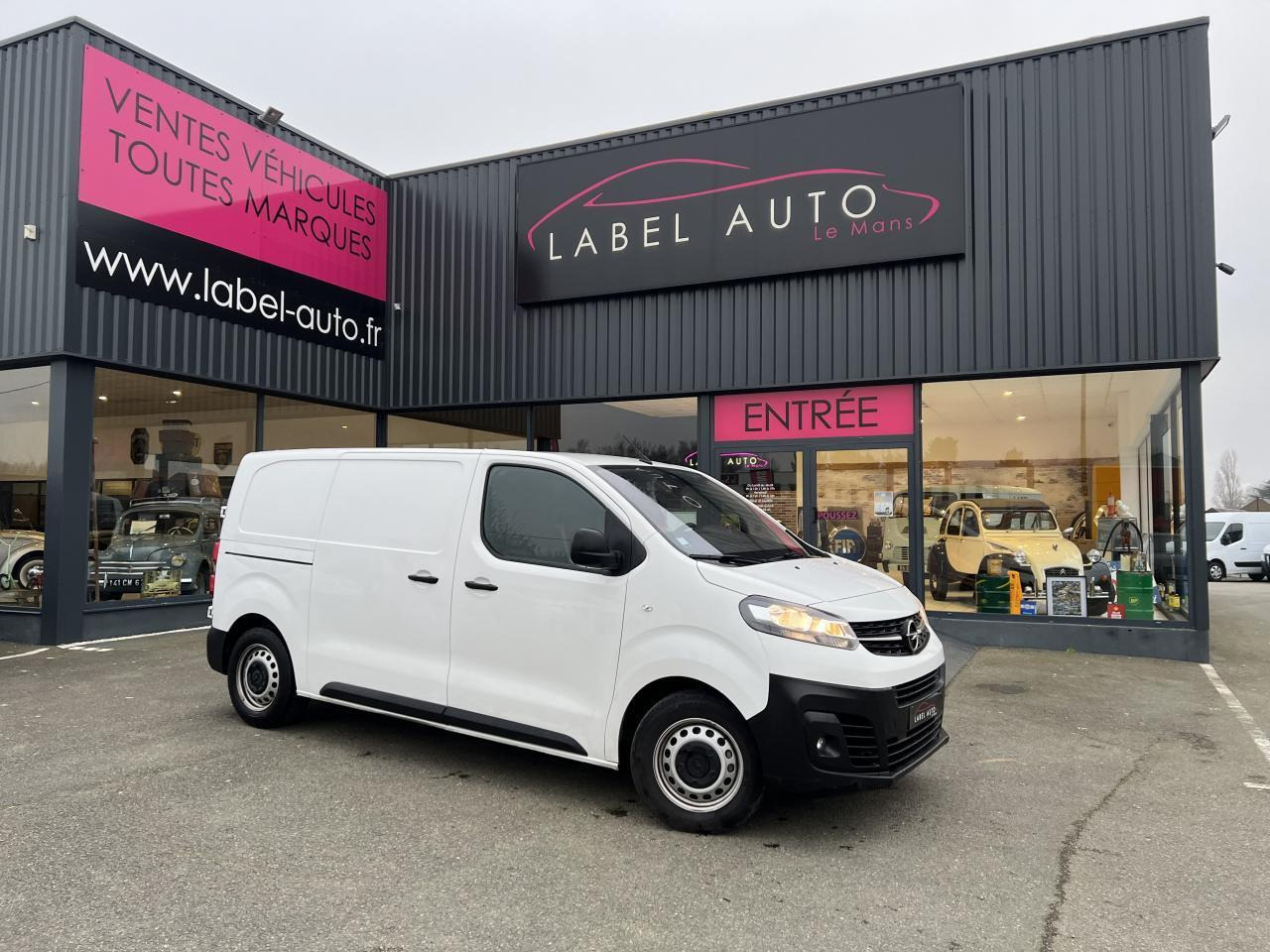 Opel Vivaro fourgon M 2.0 BLUEHDI 145CH EAT-8 PACK CLIM - Mali kombi: slika 2 Opel Vivaro fourgon M 2.0 BLUEHDI 145CH EAT-8 PACK CLIM - Mali kombi: slika 2