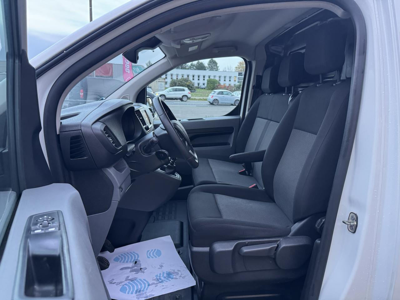 PEUGEOT EXPERT LONG 2.0 HDI 145CH ASPHALT - Furgon: slika 4 PEUGEOT EXPERT LONG 2.0 HDI 145CH ASPHALT - Furgon: slika 4