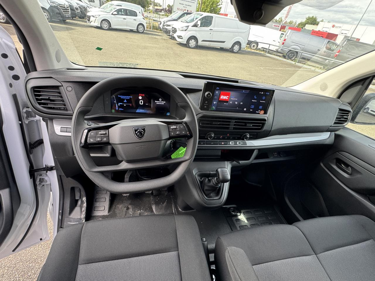 PEUGEOT expert M 2.0 BLUEHDI 145CH PACK CONNECT - Furgon: slika 3 PEUGEOT expert M 2.0 BLUEHDI 145CH PACK CONNECT - Furgon: slika 3