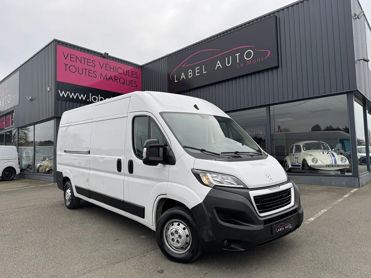 Peugeot Boxer 333 L3H2 2.2 BLUEHDI S&S 140CH ASPHALT - Furgon: slika 1 Peugeot Boxer 333 L3H2 2.2 BLUEHDI S&S 140CH ASPHALT - Furgon: slika 1