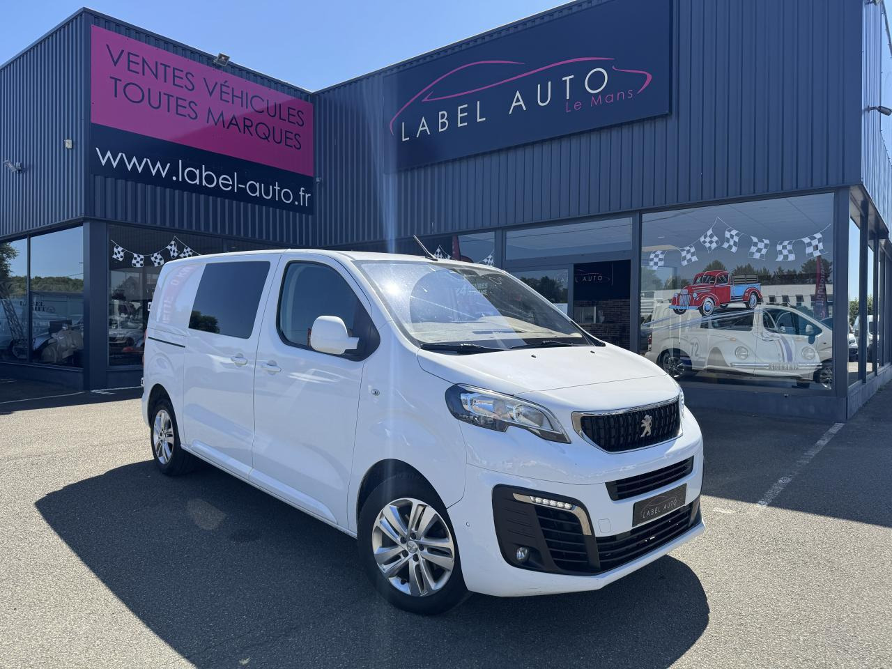 Peugeot Expert Standard 2.0 BlueHDI 150 S&S CABINE APPROFONDIE 6 PLACES - Dostavno vozilo sa duplom kabinom: slika 1 Peugeot Expert Standard 2.0 BlueHDI 150 S&S CABINE APPROFONDIE 6 PLACES - Dostavno vozilo sa duplom kabinom: slika 1
