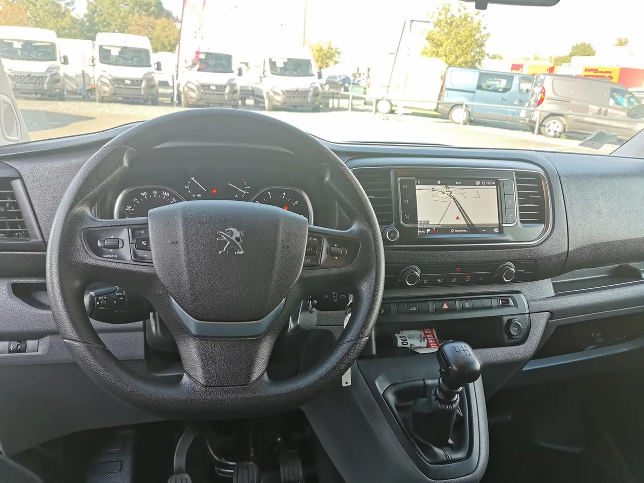 Peugeot Expert XL 2.0 BLUEHDI 145CH S&S PACK ASPHALT - Furgon: slika 3 Peugeot Expert XL 2.0 BLUEHDI 145CH S&S PACK ASPHALT - Furgon: slika 3