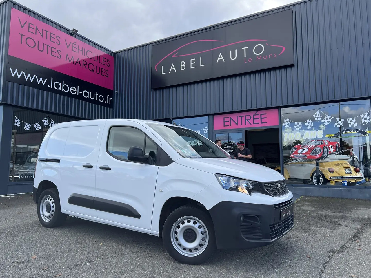 Mali kombi Peugeot Partner STANDARD 650KG BLUEHDI 130CH S&S PREMIUM EAT8: slika 1