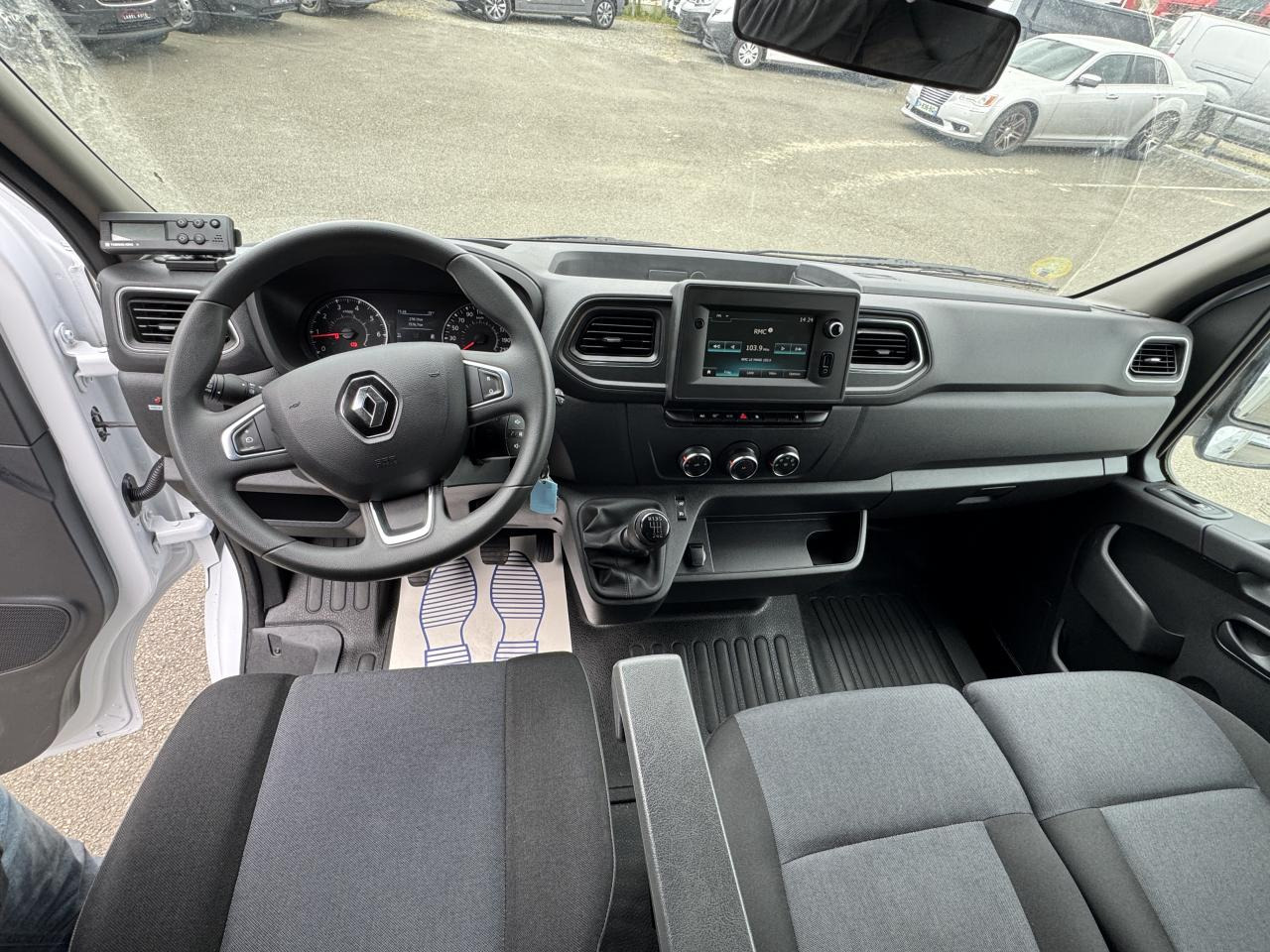 RENAULT MASTER 3T5 CAISSE FRIGO 2.3 DCI 165CH GRAND CONFORT - Dostavno vozilo hladnjača: slika 3 RENAULT MASTER 3T5 CAISSE FRIGO 2.3 DCI 165CH GRAND CONFORT - Dostavno vozilo hladnjača: slika 3